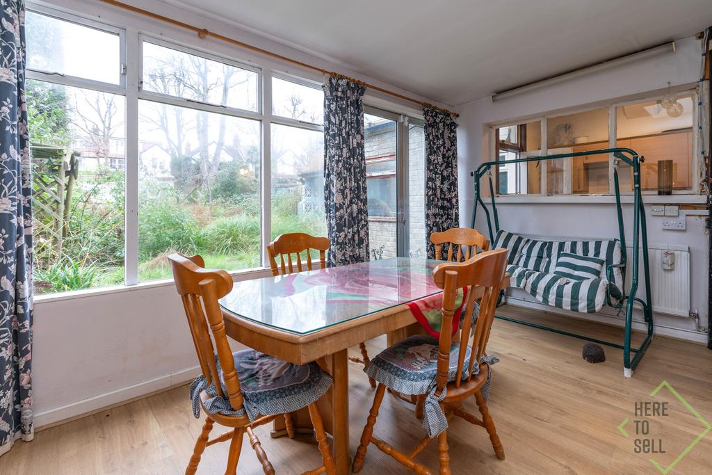 73 Grovelands Road, London, N13 4 RJ-21