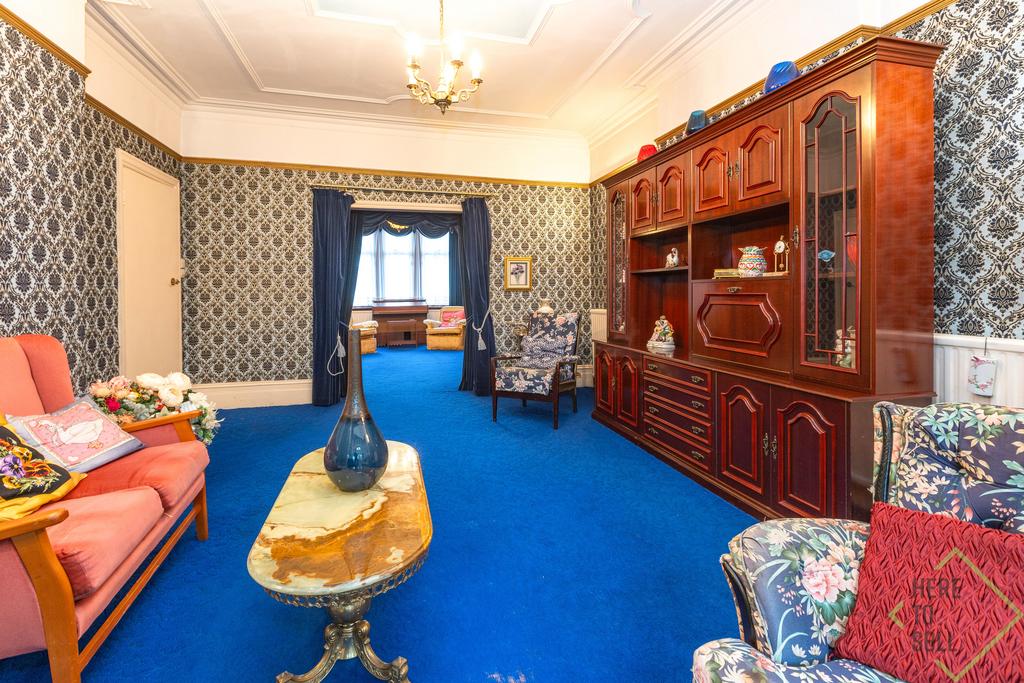 73 Grovelands Road, London, N13 4 RJ-15