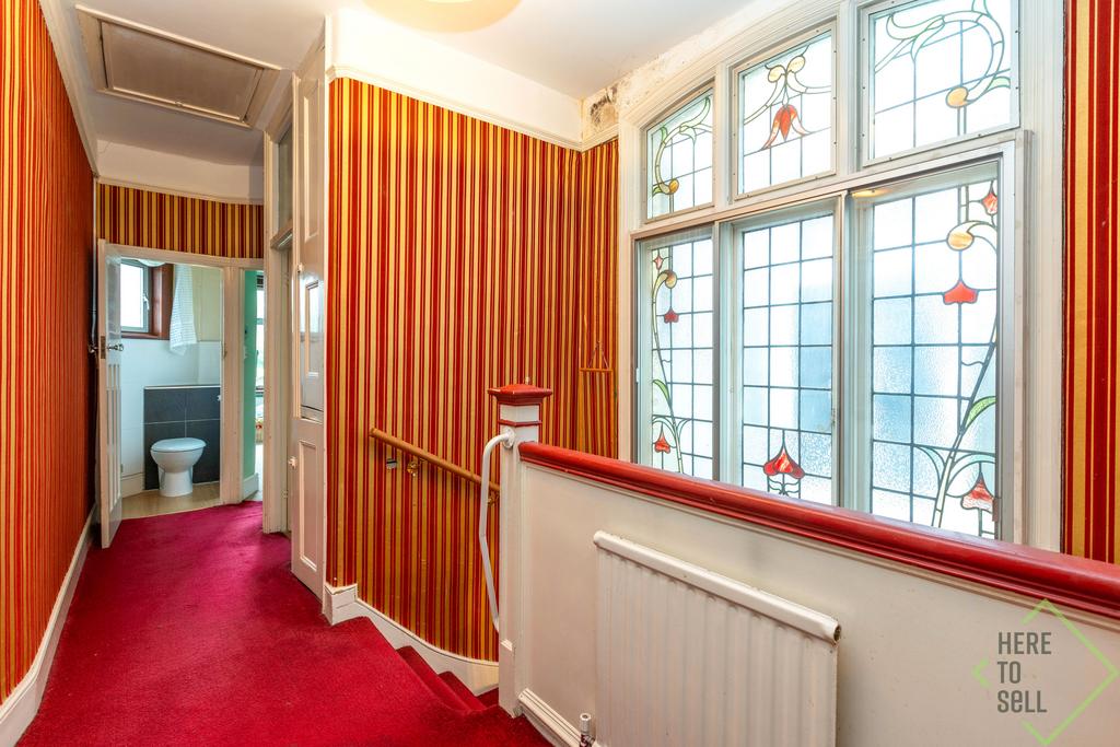 73 Grovelands Road, London, N13 4 RJ-1
