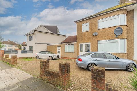 3 bedroom semi-detached house for sale, Apple Grove, Enfield EN1