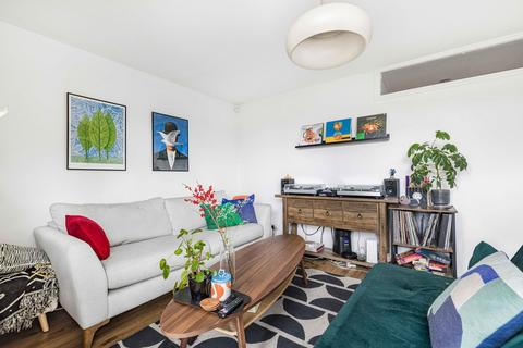 3 bedroom maisonette for sale, Somerleyton Road, London SW9