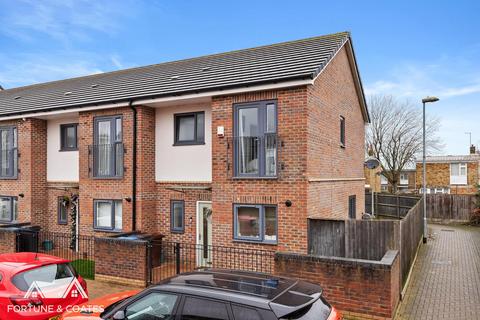 2 bedroom end of terrace house for sale, Clifton Hatch, Harlow