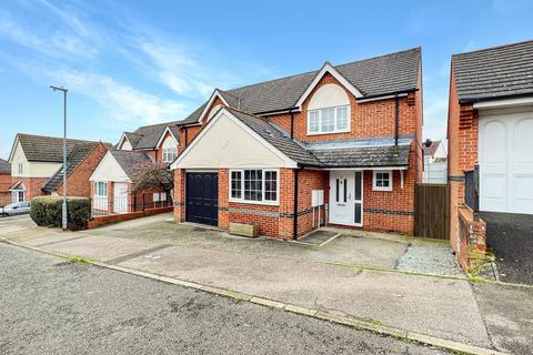 2 bedroom semi-detached house for sale, Tortoiseshell Way, Braintree, CM7