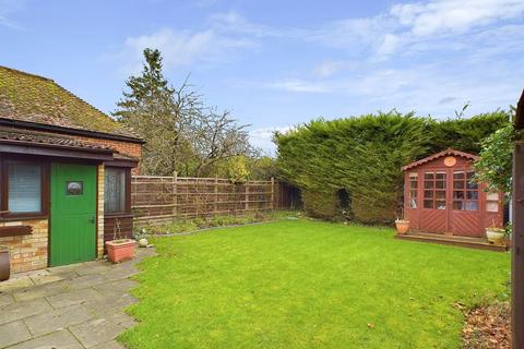 3 bedroom detached house for sale, Dunstable Road, Tilsworth, Leighton Buzzard, LU7