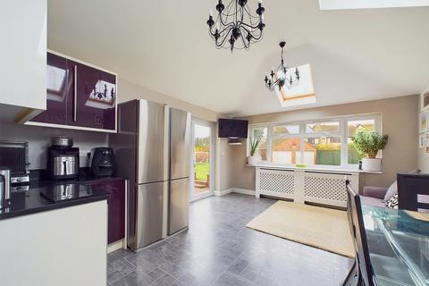 4 bedroom detached house for sale, Wing Road, Linslade, Leighton Buzzard, LU7