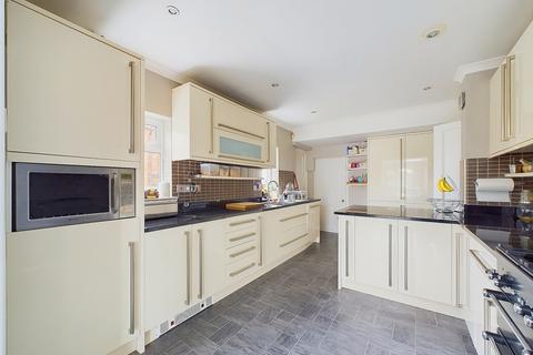 4 bedroom detached house for sale, Wing Road, Linslade, Leighton Buzzard, LU7