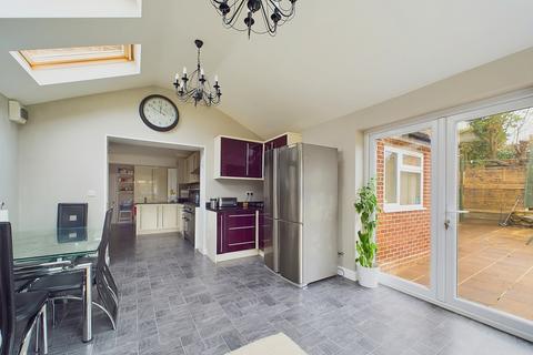 undefined, Wing Road, Linslade, Leighton Buzzard, LU7