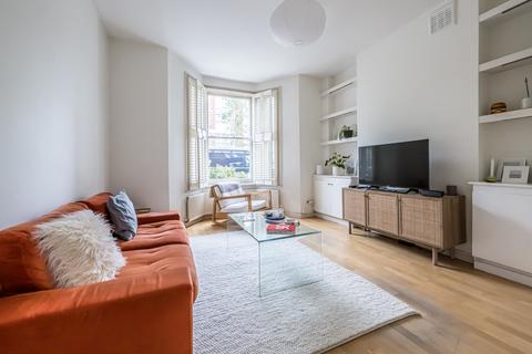 1 bedroom ground floor flat to rent, Rosenau Road, Battersea, London, SW11 4QX