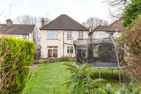 109 Waterfall Road, London, N11 1BT