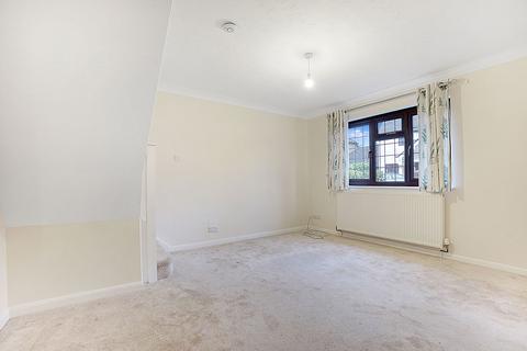 1 Low Meadow, Halling, Rochester, ME2 1LX