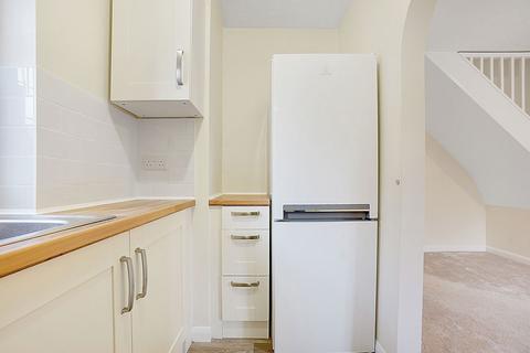 1 Low Meadow, Halling, Rochester, ME2 1LX