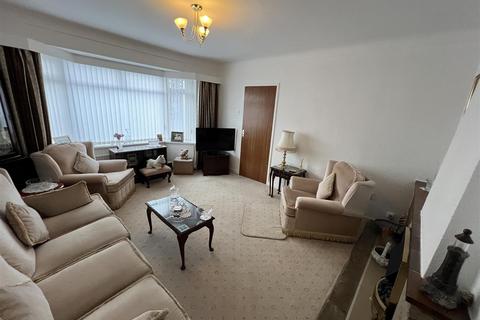 25 Downham Road North, Wirral, CH61 6UN