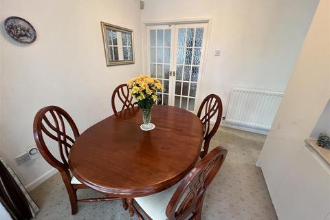 25 Downham Road North, Wirral, CH61 6UN