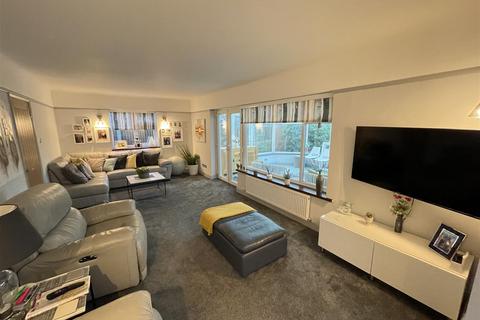 40 Buffs Lane, Wirral, CH60 2SG