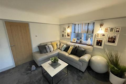40 Buffs Lane, Wirral, CH60 2SG
