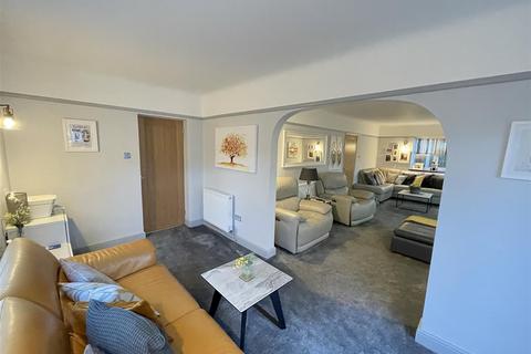 40 Buffs Lane, Wirral, CH60 2SG