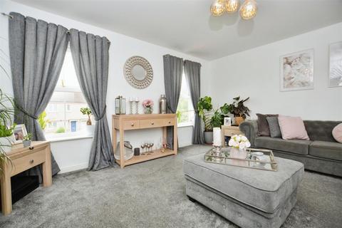 4 bedroom terraced house for sale, Pinewood Close, Scunthorpe