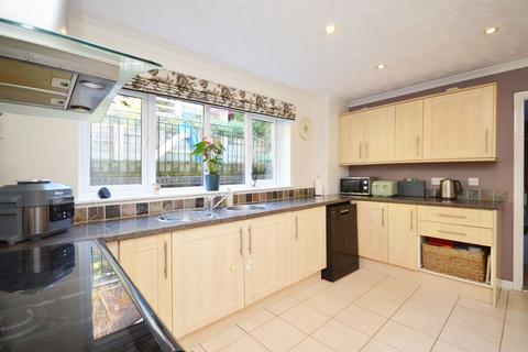 4 bedroom detached house for sale, The Knoll, Bristol BS20