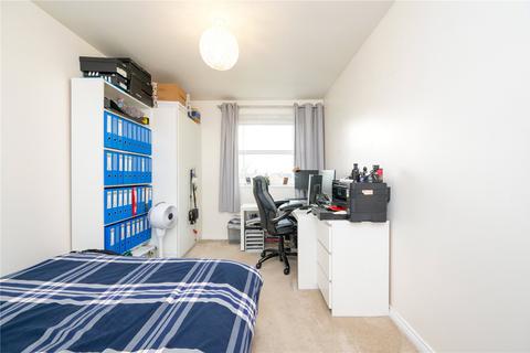 2 bedroom flat for sale, Russet Drive, St. Albans, Hertfordshire