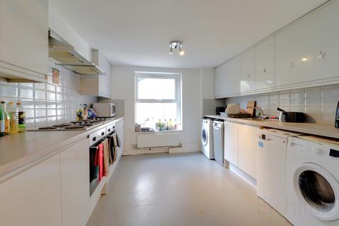 7 bedroom maisonette to rent, Lewes Road, Brighton