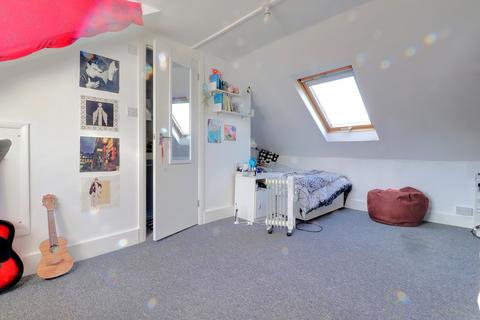 7 bedroom maisonette to rent, Lewes Road, Brighton