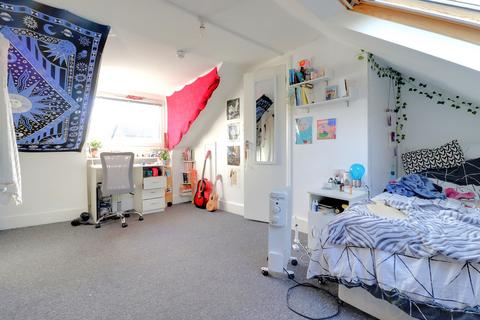 7 bedroom maisonette to rent, Lewes Road, Brighton