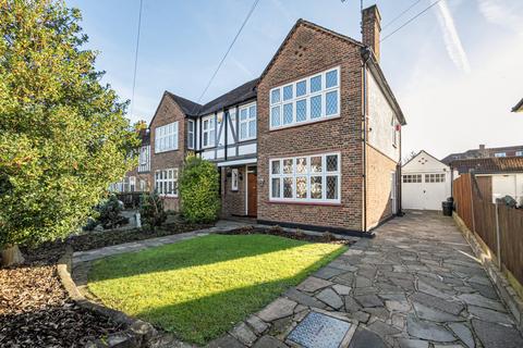 4 bedroom semi-detached house for sale, Perry How, Worcester Park KT4