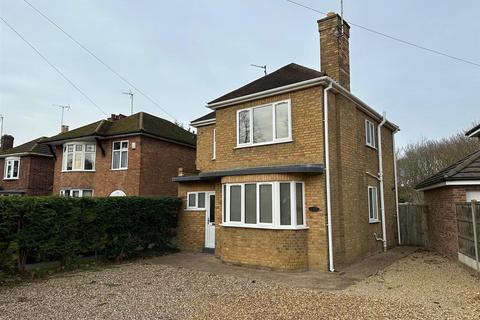 3 bedroom detached house for sale, Oundle Road, Peterborough PE2