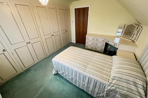 16 Beverley Drive, Wirral, CH60 3RP