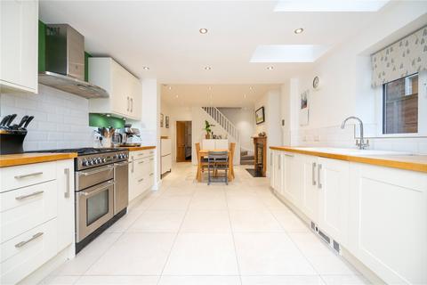 24 Castle Road, St Albans, AL1 5DL