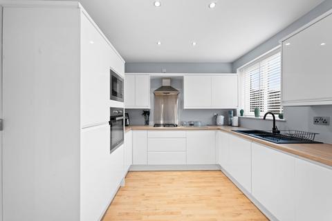 6 Beech Avenue, Cudworth, Barnsley, S72 8TL