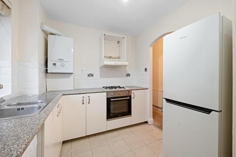 2 bedroom flat for sale, Amhurst Park, London, N16