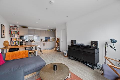 2 bedroom apartment for sale, Matthias Road, London, N16