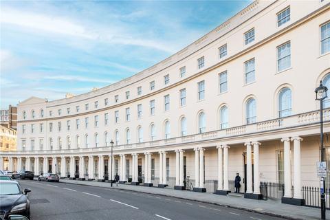 2 bedroom flat to rent, Park Crescent, Marylebone, London