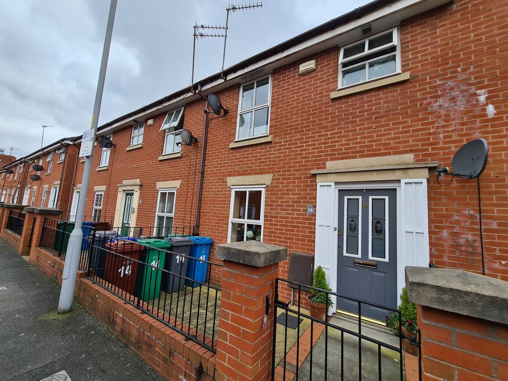 3 bedroom Terraced for rent