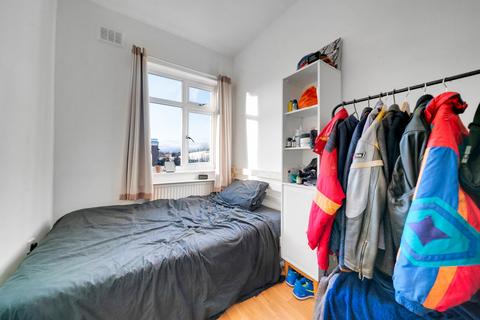 86b Nightingale Road, London, E5 8NB