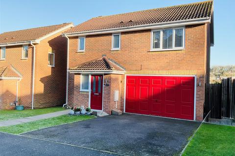 4 bedroom detached house for sale, Peacock Rise, Walderslade, Chatham, Kent