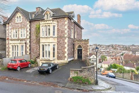 3 bedroom flat for sale, Bristol BS6