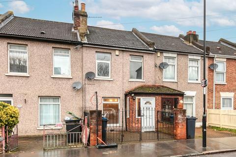 2 bedroom terraced house for sale, Furze Road, Thornton Heath, CR7