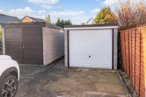 2 bedroom semi-detached house for sale, Holly Road, Bromsgrove, Worcestershire, B61