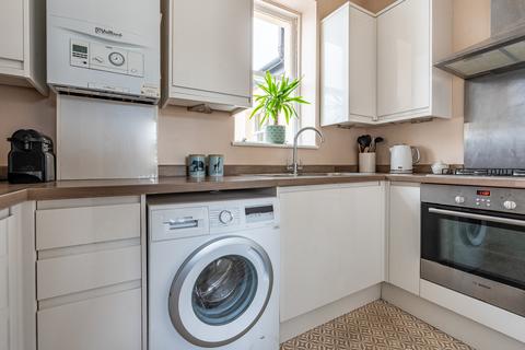 Flat 8, 1 Alma Road, Clifton, Bristol, BS8 2BZ