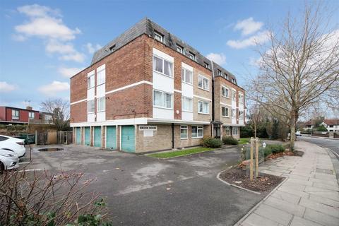 1 bedroom flat for sale, London Road, Twickenham