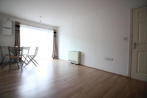 2 bedroom flat for sale, Bennett Close, Hounslow