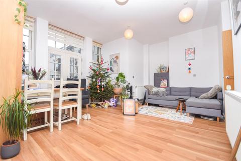 2 bedroom apartment for sale, Bristol Gardens, Brighton