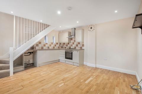 1 bedroom semi-detached house for sale, Station Road, Sevenoaks TN15