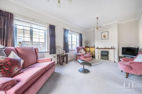 undefined, West View, Brentwood