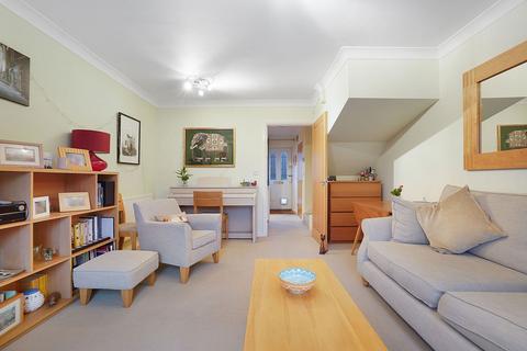4 Cutter Close, Upnor, Rochester, ME2 4GY