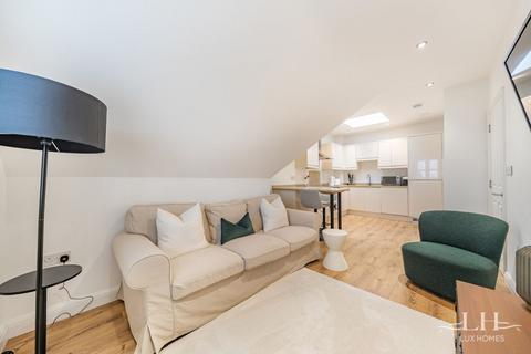 2 bedroom apartment for sale, St James Court, West Horndon