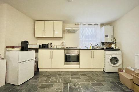 1 bedroom flat to rent, Town Street, Armley LS12