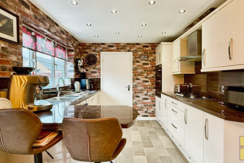 9 Llys Ael Y Bryn, Birchgrove, Swansea, SA7 0HB